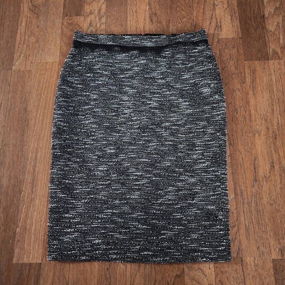 Ann Taylor Womens XS Black White Tweed Pencil Skirt Lace Trim Lined Stretch 681